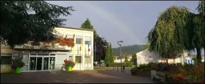 Je vous emmène dans la vallée de la Fensch, à Fameck. Ville de Lorraine, près de la frontière luxembourgeoise, elle se situe dans le département ...