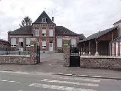Village Axonais, sur les bords de la Sommette, Ollezy se situe dans l'ex région ...