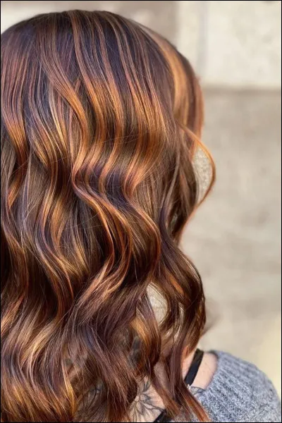 De quelle couleur sont tes cheveux ?