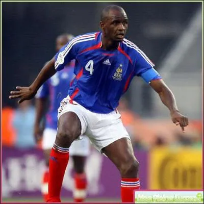 Encore un grand champion du monde, d'Europe d'Angleterre et d'Italie avec les 2 quipes milanaises, c'est Patrick ... .