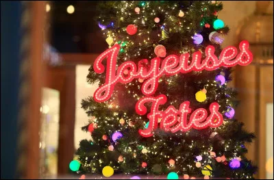Comment fabrique-t-il les cadeaux ?