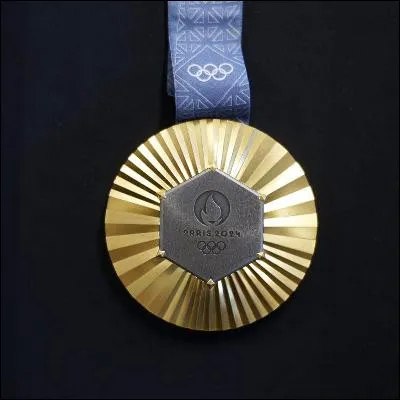Lequel de ces sportifs a été le premier médaillé dor olympique de lhistoire de sa discipline ?