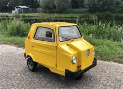 Cette voiturette n'est pas issue d'un conte de fées mais digne d'une personne de la noblesse. C'est une...