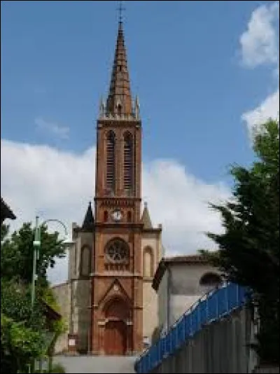 Voici l'église Notre-Dame, à Ségreville. Commune de l'ancienne région Midi-Pyrénées, dans le Lauragais, elle se situe dans le département ...