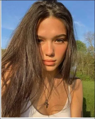 Est-ce que tu te trouves belle ?