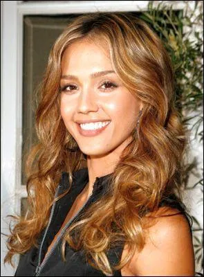 En quelle anne obtient-elle son premier rle ?