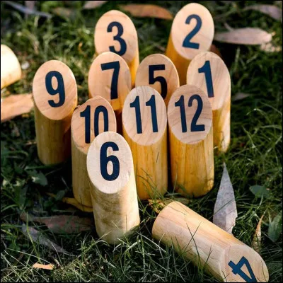 Quel est le nom de ce jeu de quilles originaire de Finlande ?