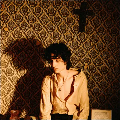 Quel âge a-t-il en novembre 2025 ?