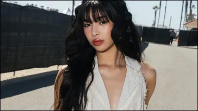 Les filles du groupe sont toutes américaines et on le sait mais elles ont des origines. De quelle(s) origine(s) est Sophia ?