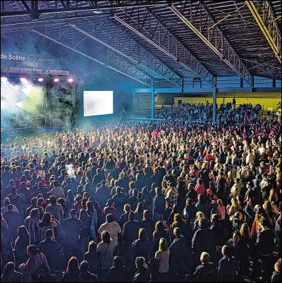 Quel est le nom des fans de Huntr/x ?