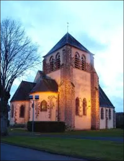 Voici l'église Saint-Martin, à Ennordes. Village du Centre-Val-de-Loire, dans l'arrondissement de Vierzon, il se situe dans le département ...