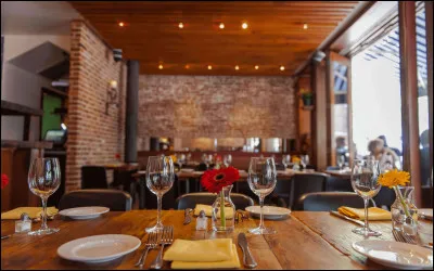 Quel est le restaurant préféré de Karadec ?