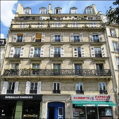 Quel boulevard parisien, où Flaubert a vécu au numéro 42, était surnommé "boulevard du crime" avant les travaux haussmanniens de 1862 ?