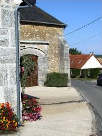 Petit village de 73 habitants, dans l'agglomération Sparnacienne, Givry-lès-Loisy se situe en région ...