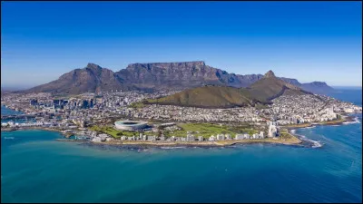 Quelle est laltitude de la Table Mountain ?