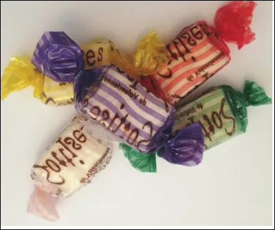 Quel est le nom de cette confiserie, une spécialité de la ville de Valenciennes ?