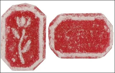 Quel est le nom de cette confiserie, une spécialité de la ville de Nemours ?