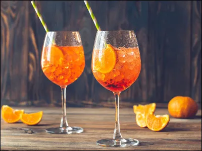 Alcool : quel vin p&eacute;tillant emploie-t-on pour cr&eacute;er le cocktail nomm&eacute; Spritz ?