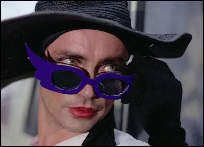 Cette image montre Kier dans le rôle d'Edgar Gast, un homme qui se rêve compositeur. De quel film vient-elle ?