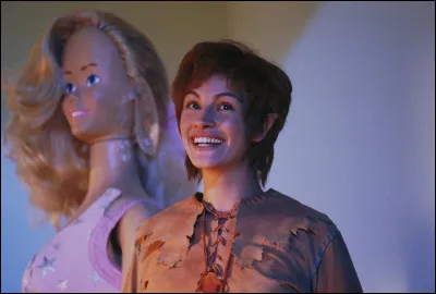 Quel personnage est incarné par Julia Roberts dans le film "Hook", sorti en 1991 ?