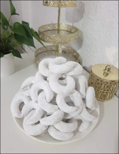 Et ces p&acirc;tisseries sont...