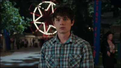 Alex : Quel sport pratique-t-il principalement ?