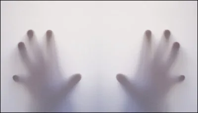 Si ton ami(e) se fait agresser dans la rue par un(e) inconnu(e), tu...