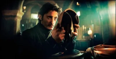 Tes cheveux sont-ils plutôt lisses ou bouclés ?