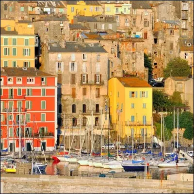 Appliquez la règle de la question précédente sur celle-ci.