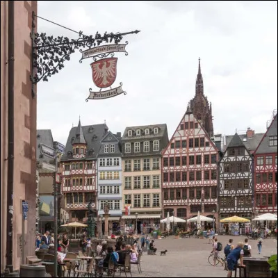 Le nom de cette ville est-il inscrit parmi les propositions suivantes ? Si oui, cliquez dessus.