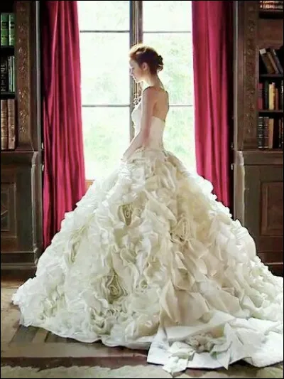 Comment America se distingue-t-elle des autres candidates ?