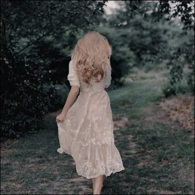 Qui va devenir sa meilleure amie ?