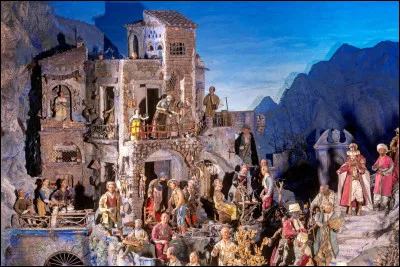 Comment s'appelle la tradition italienne des grandes crèches artisanales ?