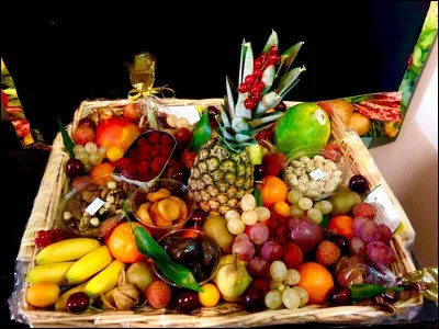 Quel est l'aliment que l'on mange traditionnellement à minuit le 31 décembre ?