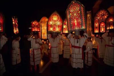 De quel animal Saint Nicolas est-il accompagn&eacute; ?