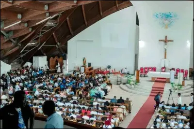 Quelle activit&eacute; est fr&eacute;quente dans les &eacute;glises locales &agrave; No&euml;l ?