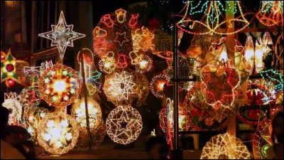 Quel est le nom des lanternes g&eacute;antes confectionn&eacute;es pour l'occasion ?