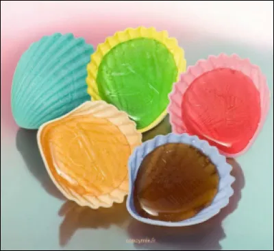 Quel nom porte, en r&eacute;f&eacute;rence &agrave; un vieux bonbon &agrave; base de sirop de sucre aromatis&eacute; dans un coquillage en plastique, le 39ᵉ Pok&eacute;mon de Kanto ?