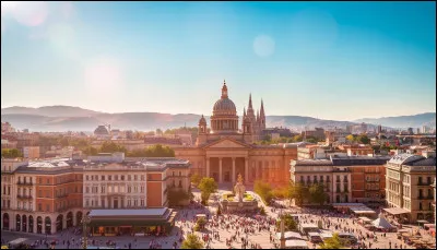 Quel est le nom du musée d'art moderne et contemporain de Madrid ?