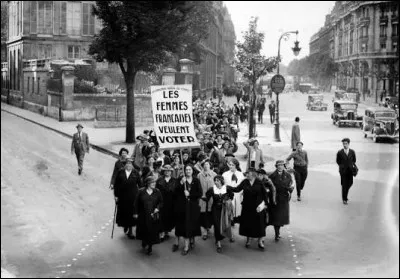 En quelle année les femmes ont-elles obtenu le droit de vote en France ?