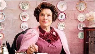 Quel est le deuxième prénom de Dolores Ombrage ?