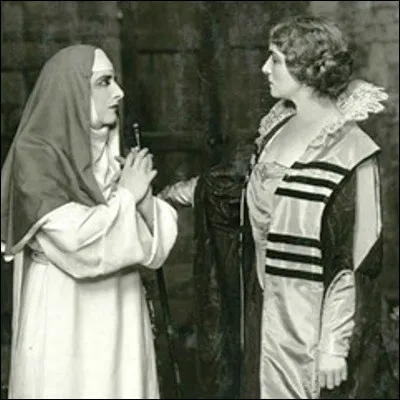 Quel compositeur a présenté son opéra "Sur Angélique" au Metropolitan Opera de New York en 1918 ?