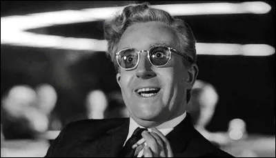 Dans quel film l'acteur Peter Sellers tient-il trois rôles différents, dont celui du président des États-Unis ?