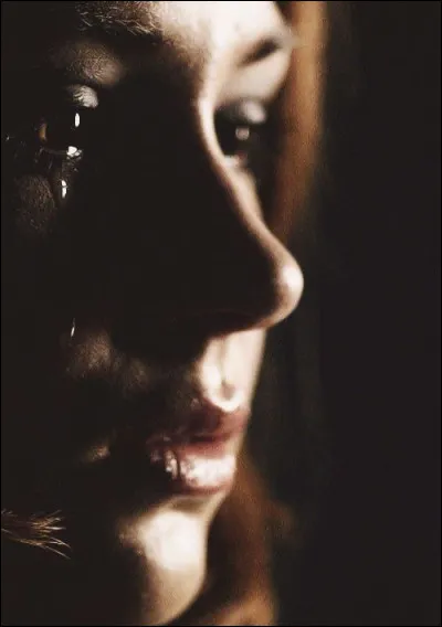 Est-ce que cette personne ta déjà fait du mal, intentionnellement ou non, de manière à te blesser ou te déstabiliser ?