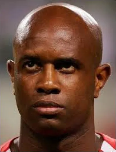 Dans quel sport s'est illustré David Sommeil, né à Pointe-à-Pître en 1974 ?