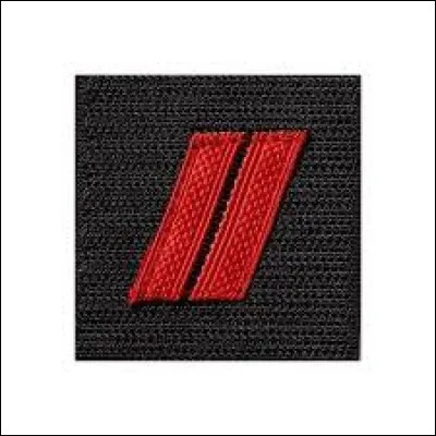 Donnez le grade correspond à l'image :