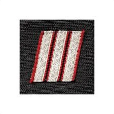 Donnez le grade correspond à l'image :