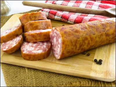 La saucisse de Morteau vient du Jura, c'est sûr.