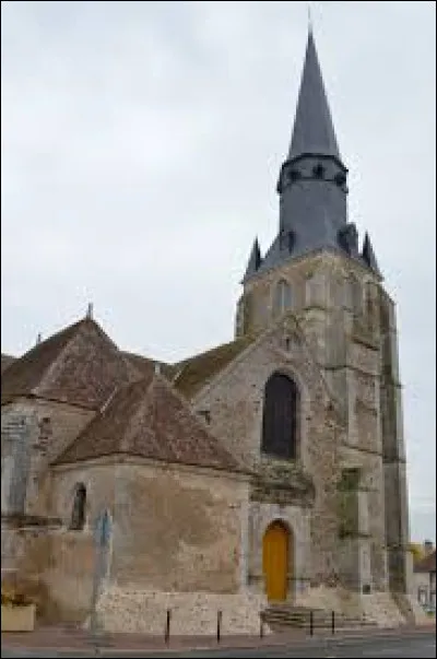 Notre balade prend fin devant l'église Notre-Dame, à Yèvres. Commune Eurélienne, elle se situe en région ...