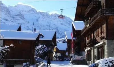 Les portes du Soleil nous amnent en Suisse  :